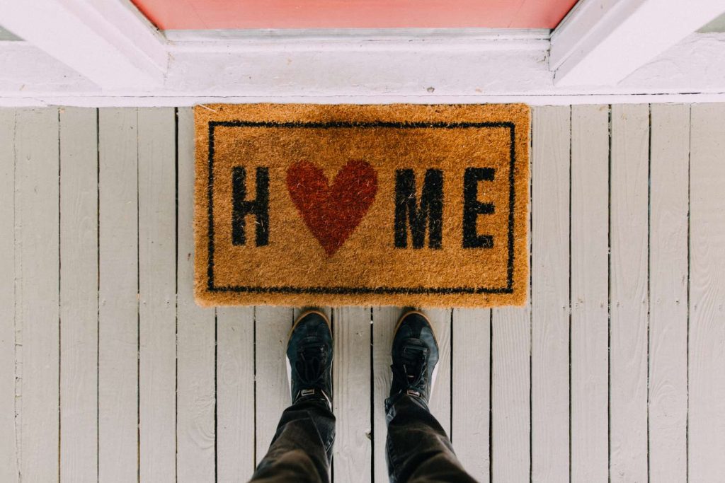 door mat for protect your home while traveling blog